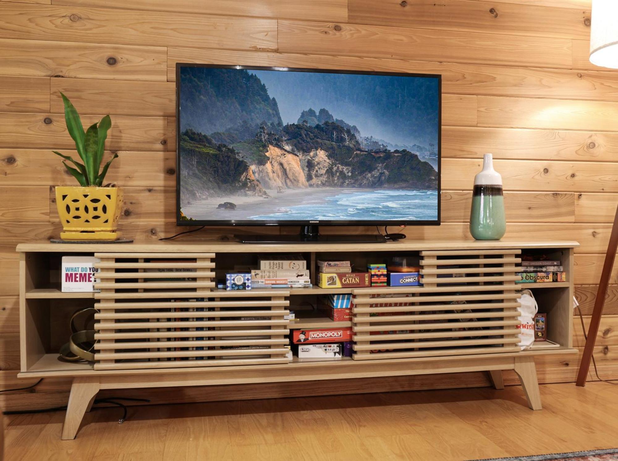 Woods Waves: Luxury Coast Cabin King Beds Pets Tillamook Exterior photo